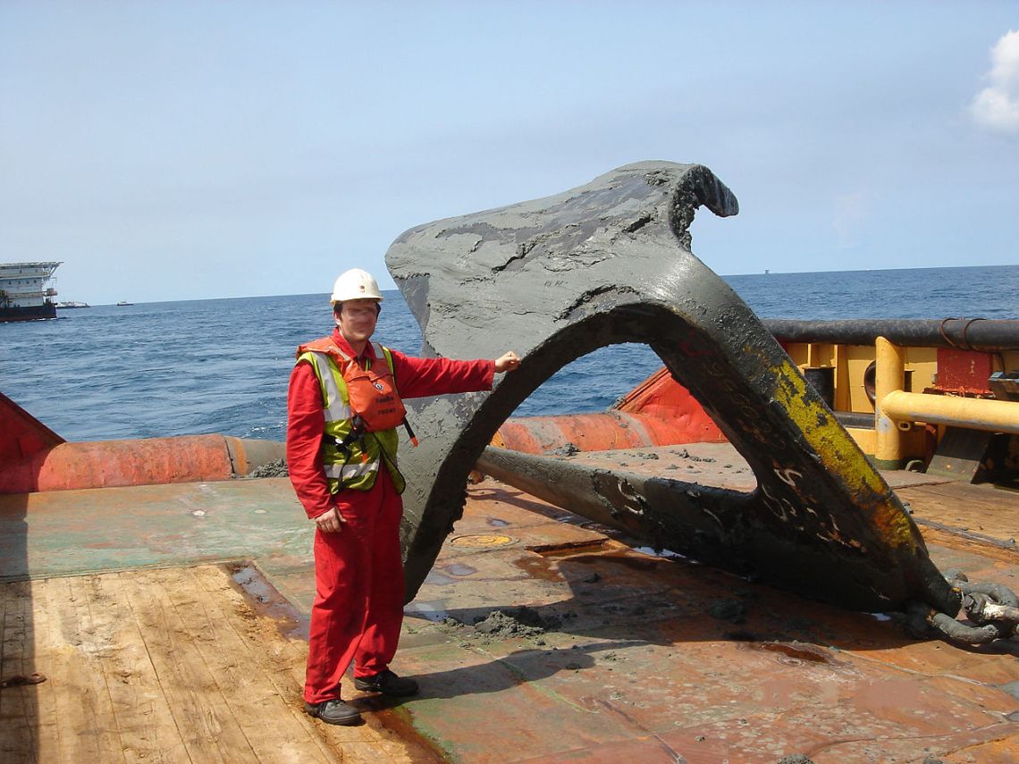 1280px-Bruce_Anchor_A719