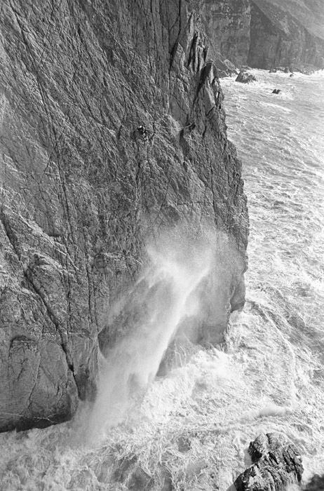 Dream-of-White-Horses-Wave-cleaned